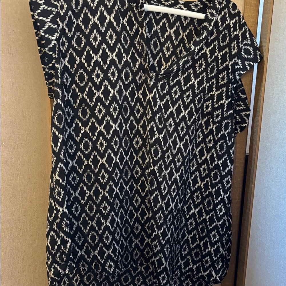 Hilary Radley Black Patterned Blouse large